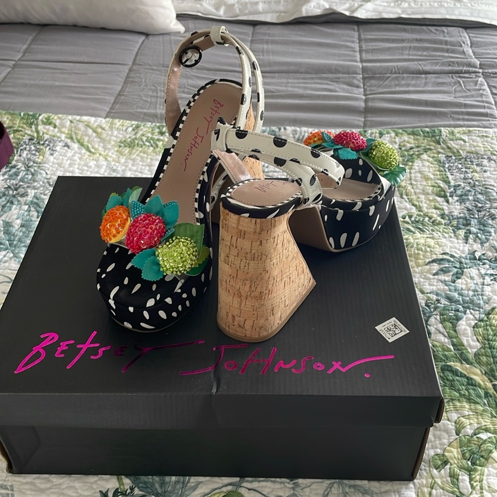 Adorable Betsy Johnson platforms!